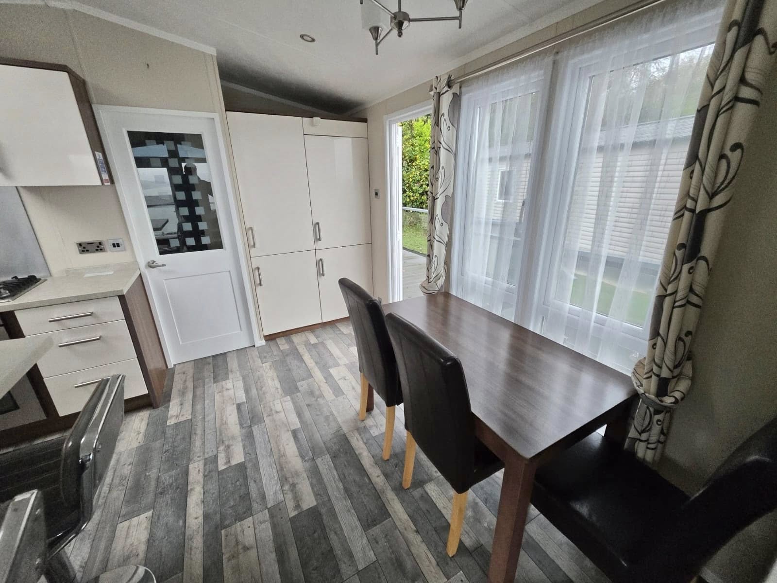 Pemberton Park Lane – Mobil-Home Résidentiel Premium 40x13 – Image 7