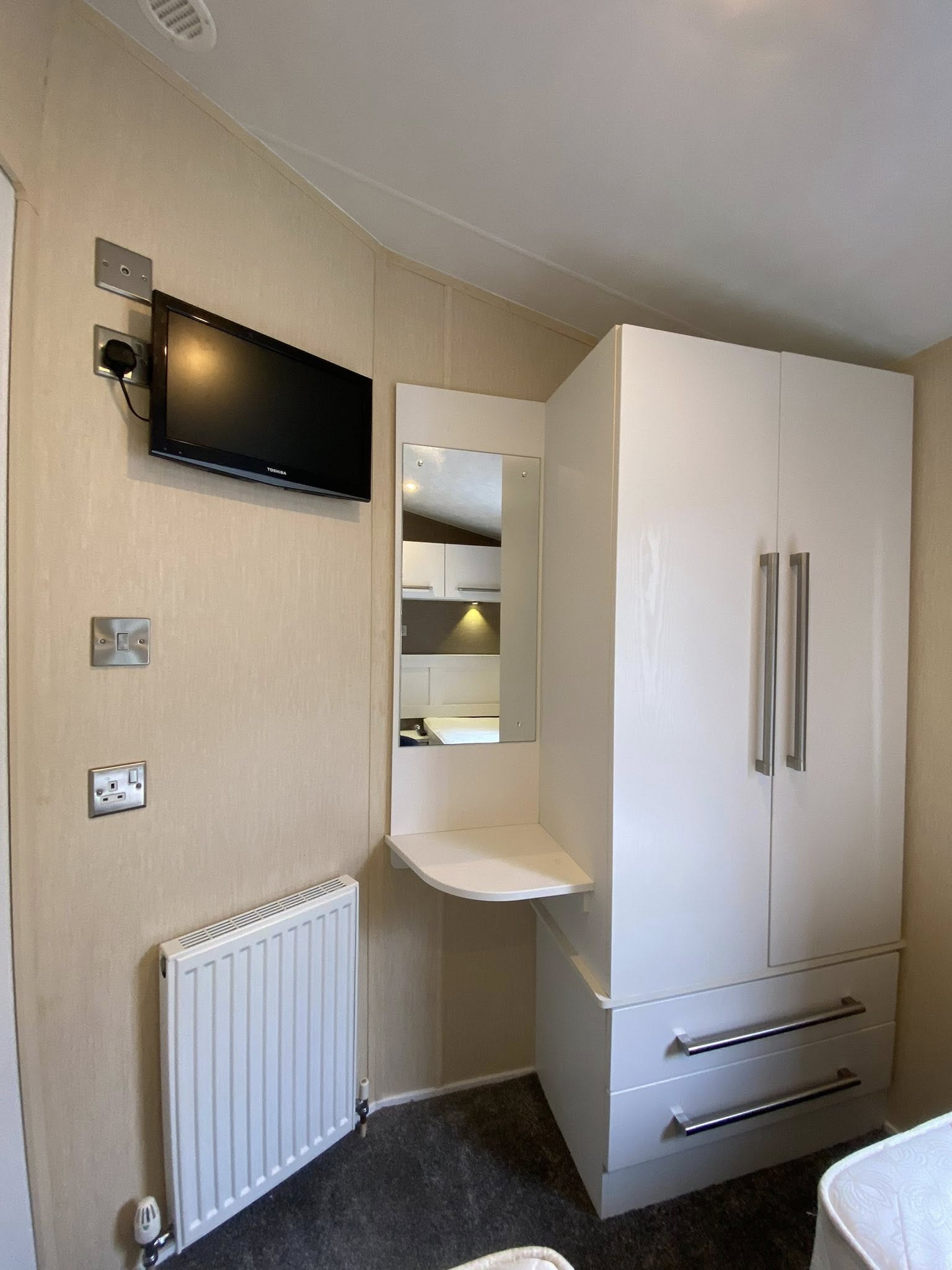 Willerby The Vision – Mobil-home 2 chambres 43x13, pack hiver, chauffage central, double vitrage – Image 22