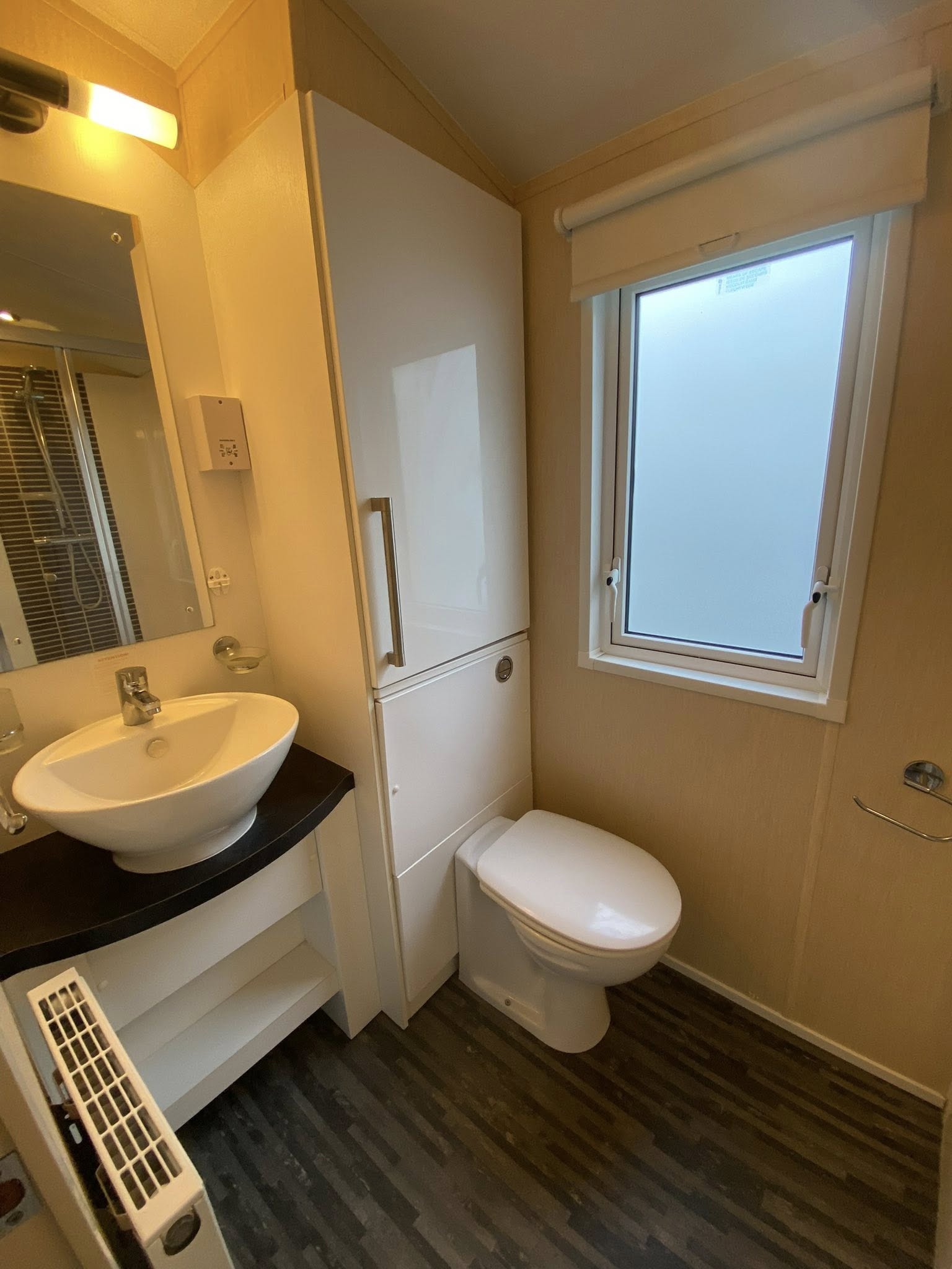 Willerby The Vision – Mobil-home 2 chambres 43x13, pack hiver, chauffage central, double vitrage – Image 11