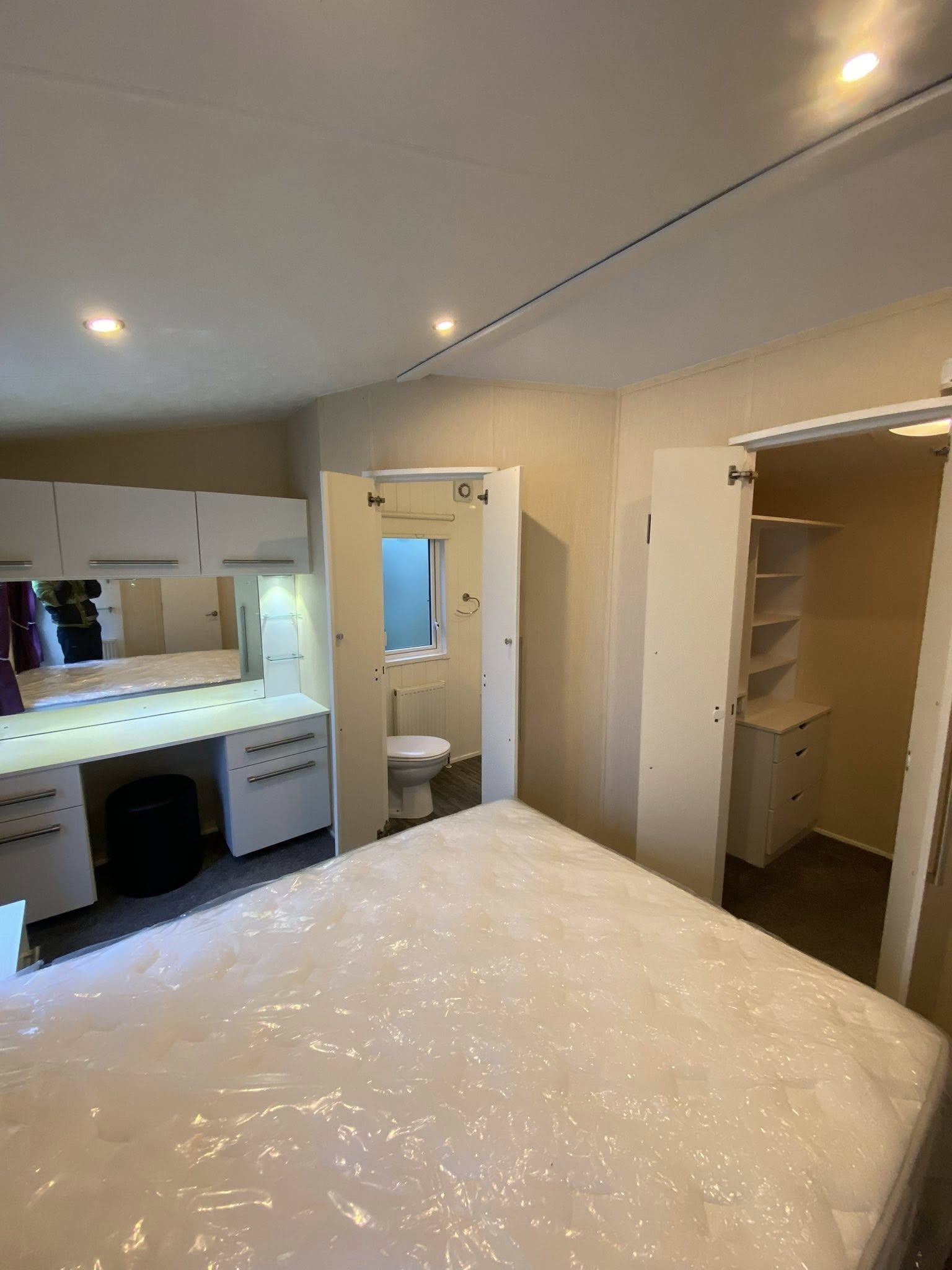 Willerby The Vision – Mobil-home 2 chambres 43x13, pack hiver, chauffage central, double vitrage – Image 8