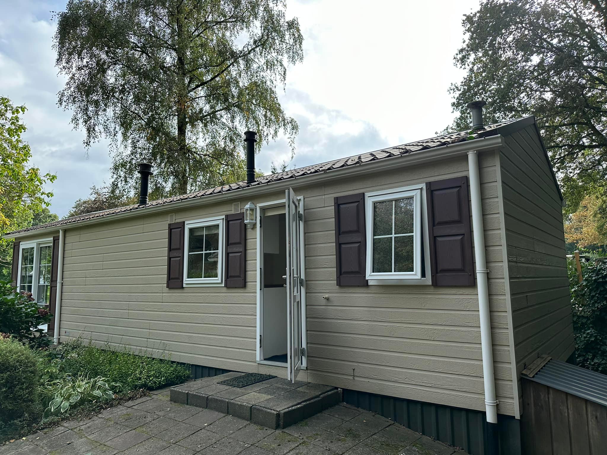 Chalet Arcabo Orlando – 11x4 m – 2 chambres – Isolation hiver – Cuisine équipée – Image 4