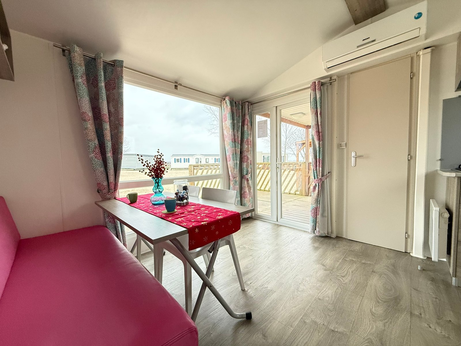 Mobil-home IRM Loggia – Style Moderne + Terrasse Usine – 32 m² – Image 18