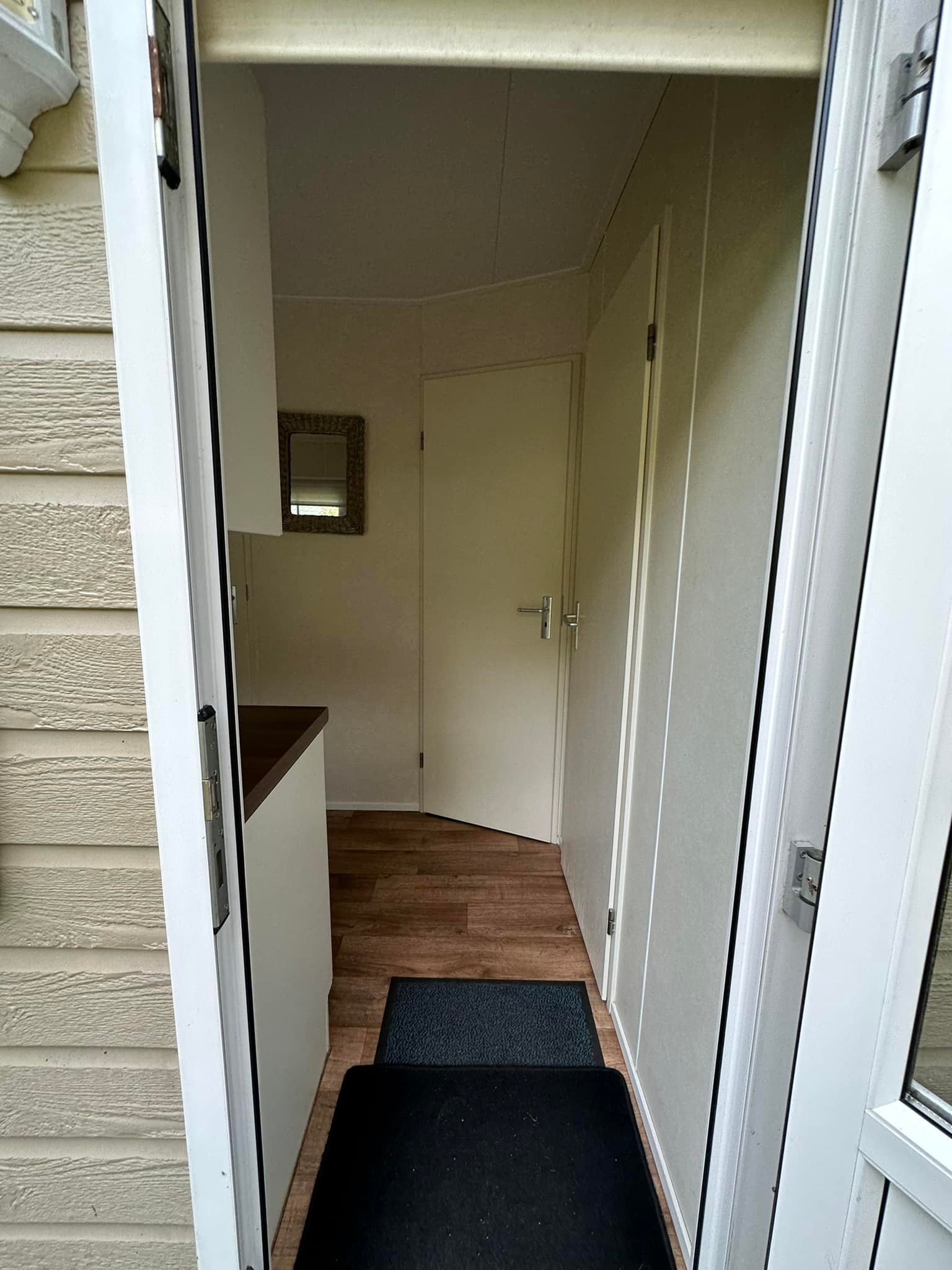 Chalet Arcabo Orlando – 11x4 m – 2 chambres – Isolation hiver – Cuisine équipée – Image 20