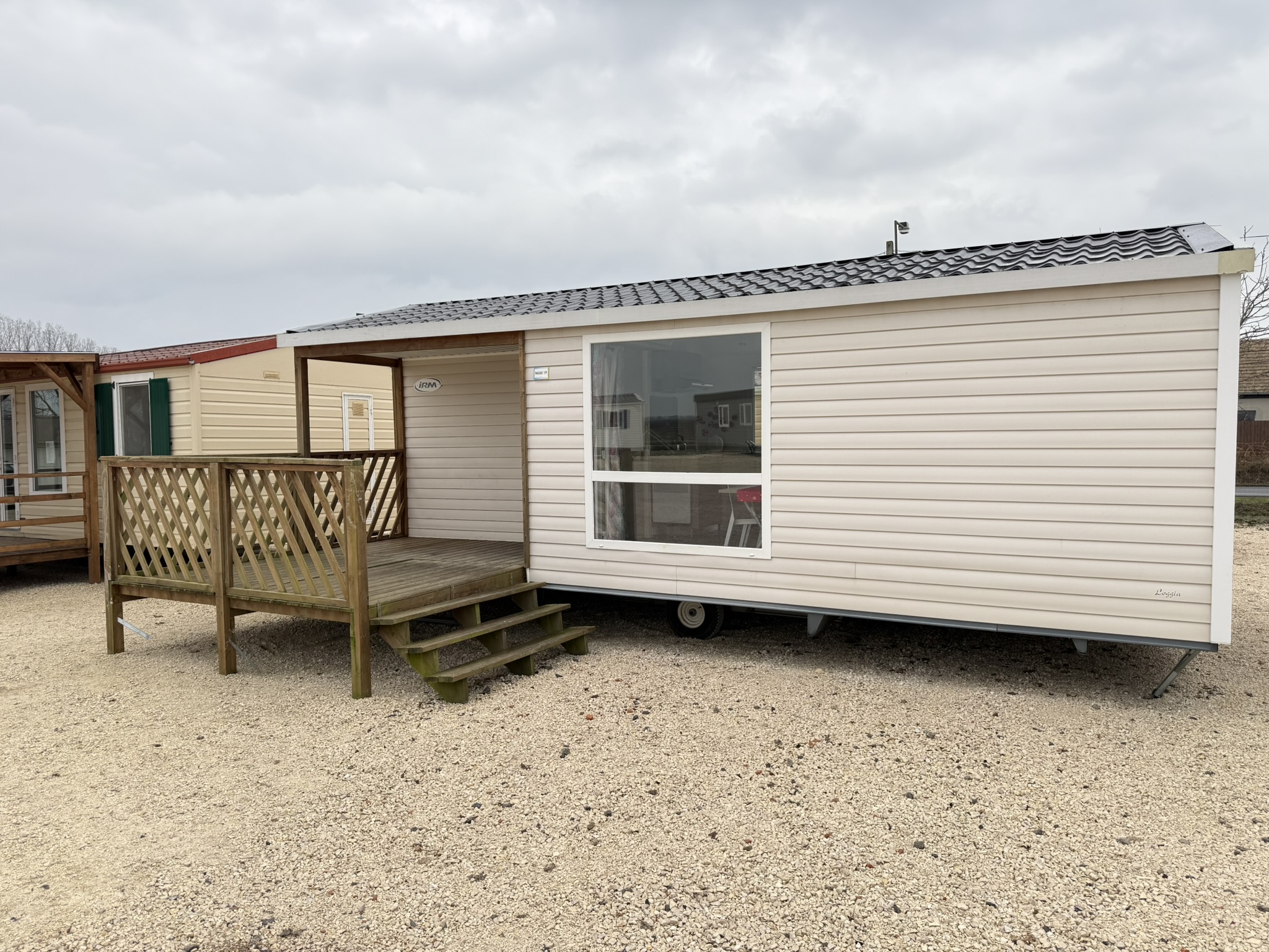 Mobil-home IRM Loggia – Style Moderne + Terrasse Usine – 32 m²