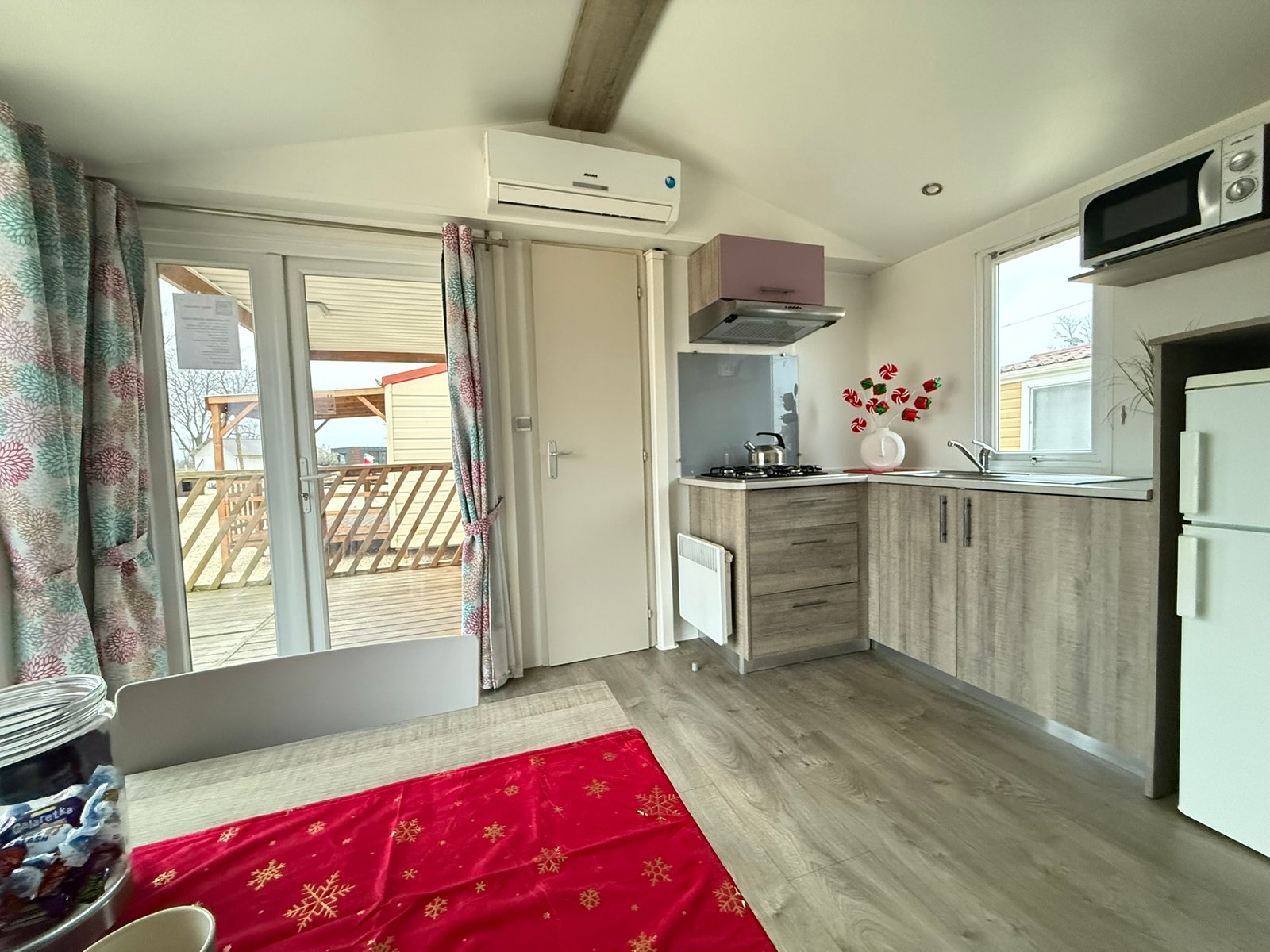 Mobil-home IRM Loggia – Style Moderne + Terrasse Usine – 32 m² – Image 6
