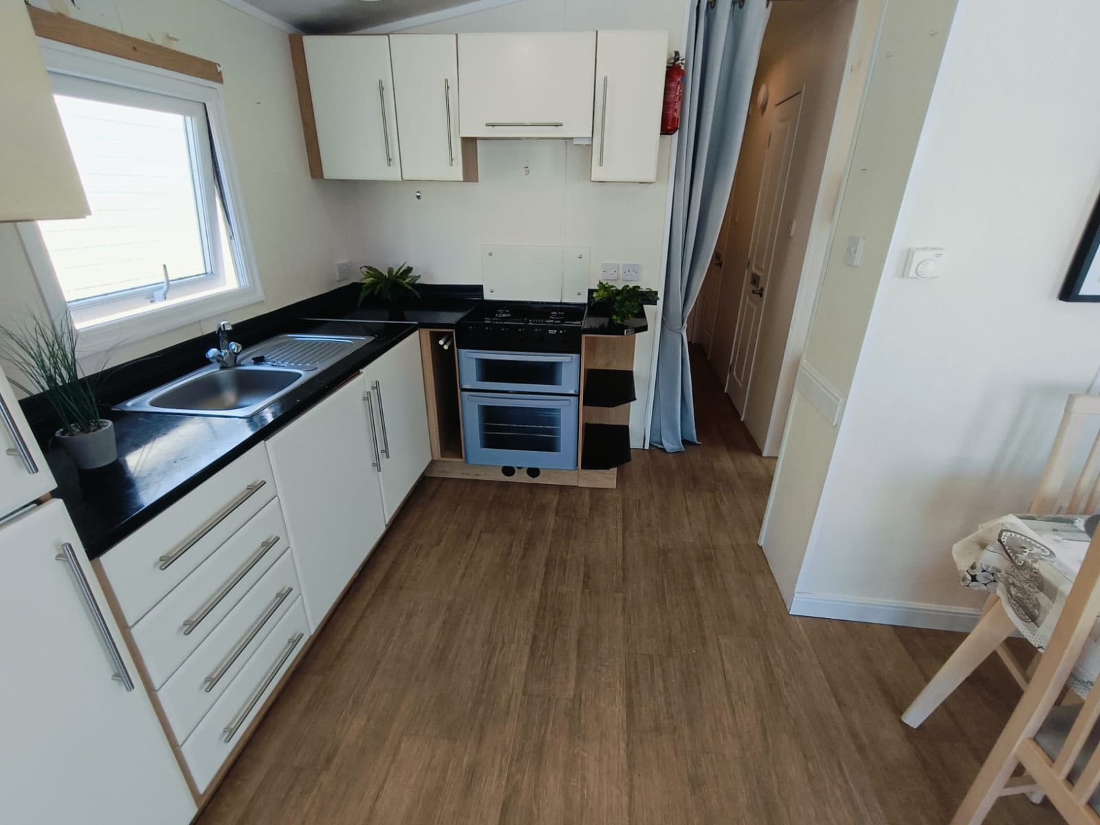 Maison Mobile Omar Adagio – 10.8m, 2 Chambres, 2 Salles de Bain, Chauffage Gaz, Isolée – Image 6